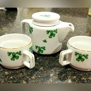 Vintage Irish Shamrock gold accents teapot & cups St Patrick’s Day made in Japan